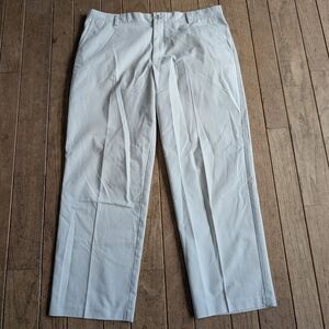 Men's Dockers Classic Fit Straight Leg Flat Front Khaki Dress Pants Size 38x30